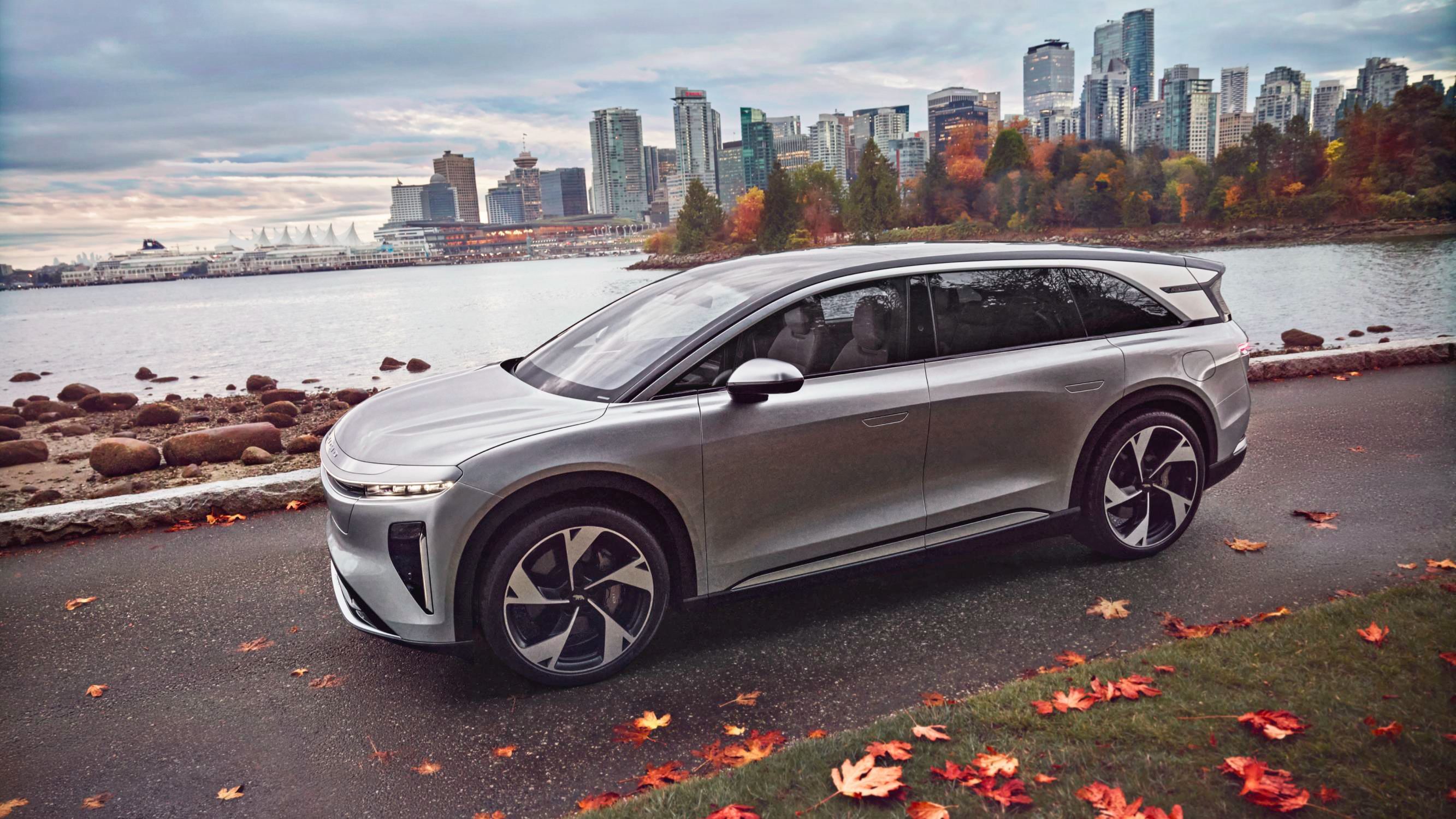 Lucid Unveils 1,070-Horsepower Gravity GT-S SUV